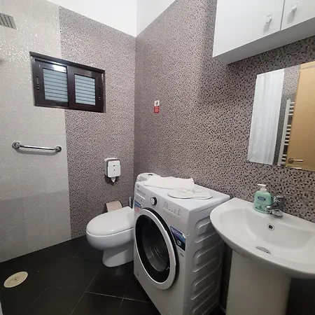 Ani With Fireplace Apartament